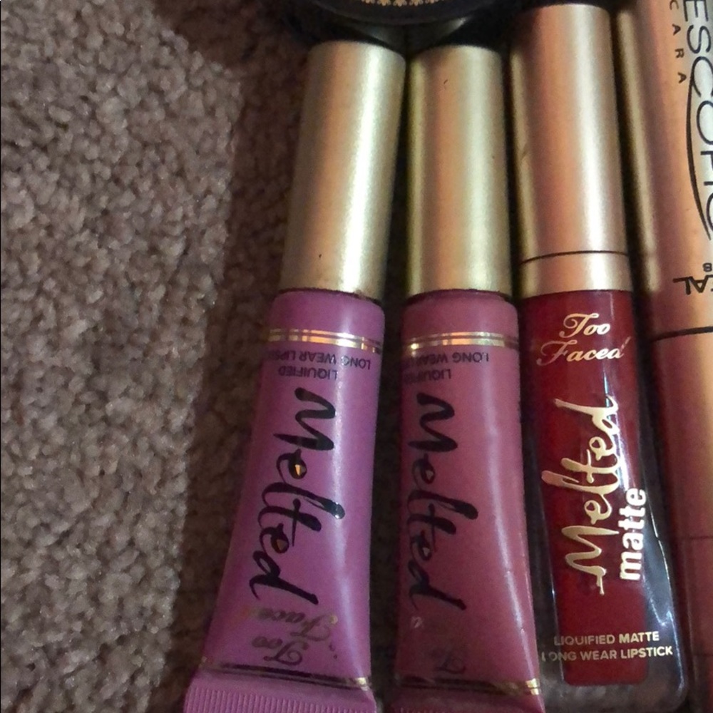 Huge makeup bundle - Picture 3 of 5